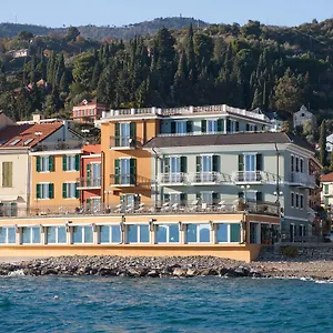 *** Hotel Savoia Italia